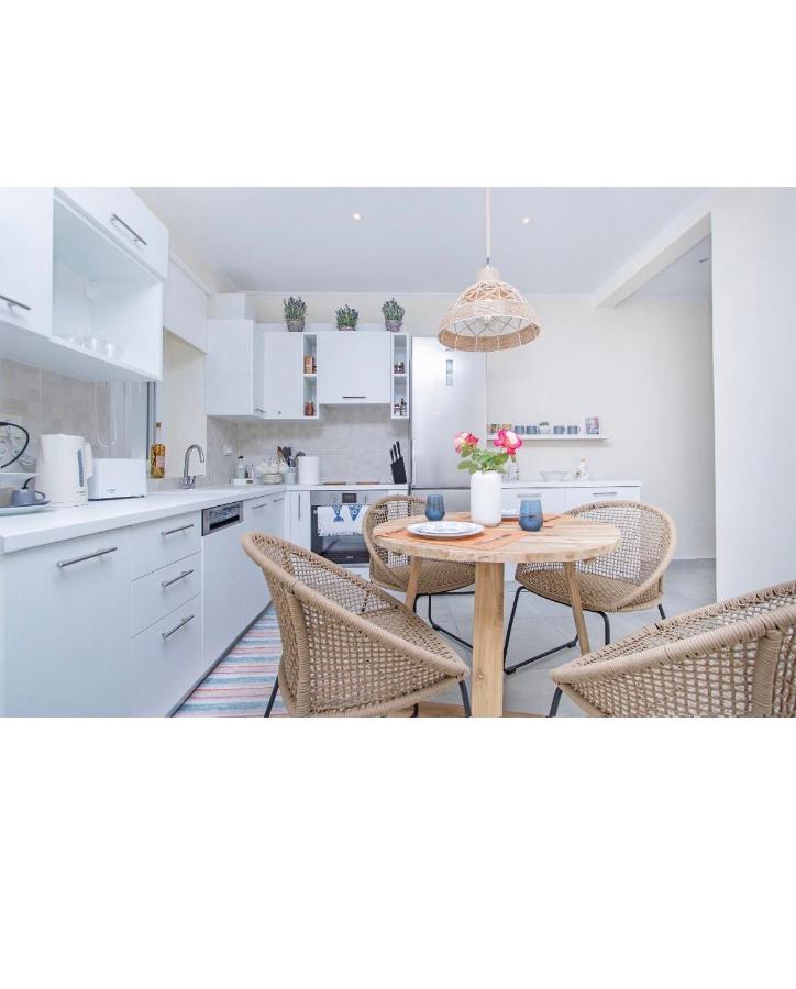 Athena Luxury Apartments Meszongí Kültér fotó