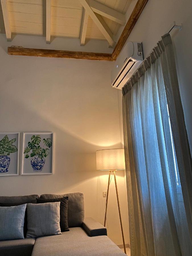Athena Luxury Apartments Meszongí Kültér fotó